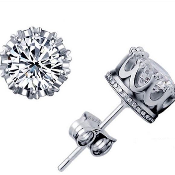 ¥ New 925 Sterling Silver Diamond Stud Earrings - Picture 3 of 8